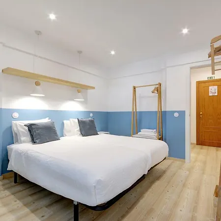 דירה Bairro Azul - Av. Ressano Garcia ליסבון